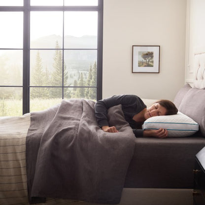FlexFill™ + HyperChill™ Shoulder Cutout Pillow